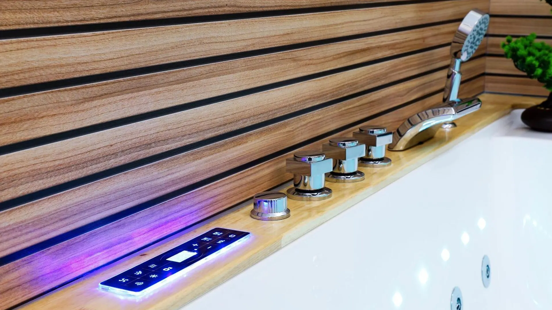 Apartment Zen Love Room Jaccuzzi Sauna Pontivy Frankreich